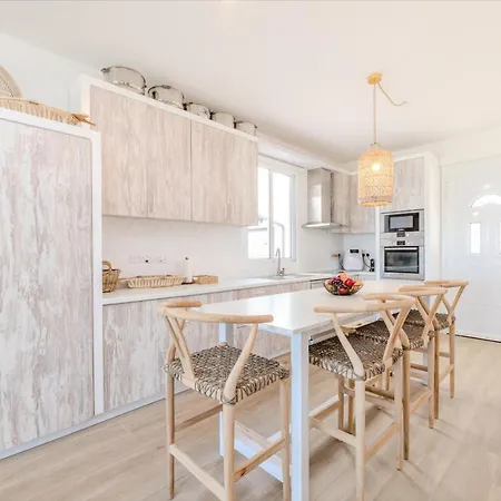 וילה Ayia Thekla House איה נאפה